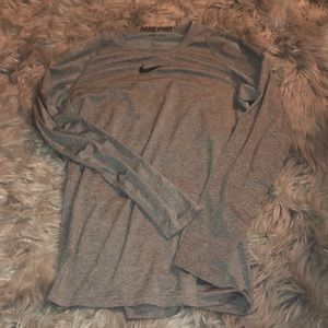 Nike Pro, Dri-fit long sleeve